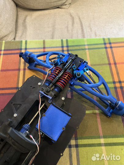 Traxxas e-revo 1/8 разбор