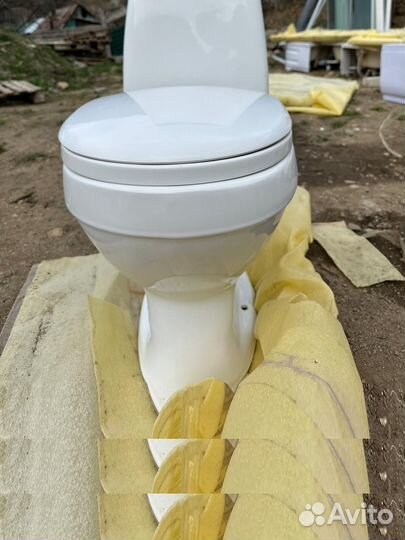 Унитазы и бачки бу