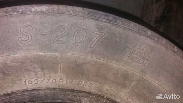 Yokohama S207 185/70 R14 88S