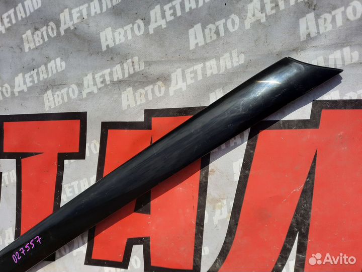 Молдинг лобового стекла левый Kia Soul 3 2018