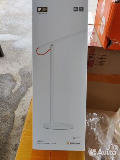 Умная настольная лампа Xiaomi Mi LED Desk Lamp1S