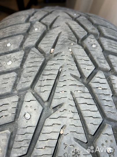 Nokian Tyres Hakkapeliitta 7 225/40 R18 и 255/35 R18 92T