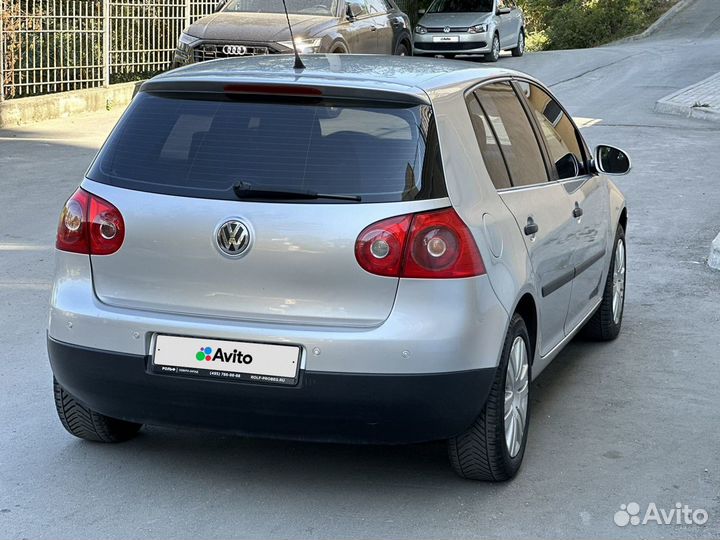 Volkswagen Golf 1.6 AT, 2006, 303 000 км