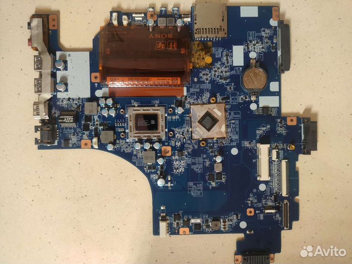 Sony Vaio SVF152A29V (DA0nkbmb6D0 rev: D)