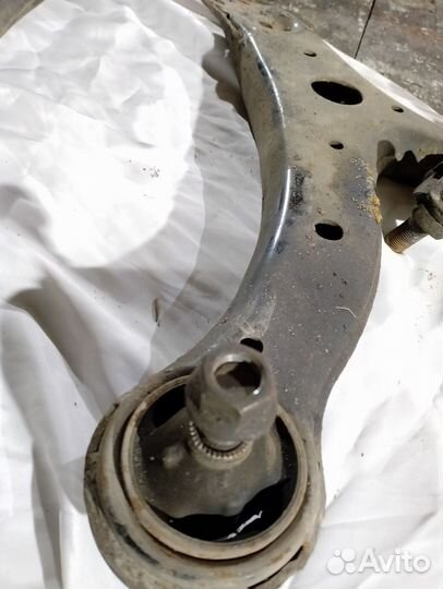 Рычаг передней подвески toyota camry 40