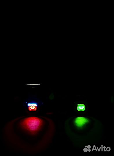 Sony PS4 slim 2 геймпада