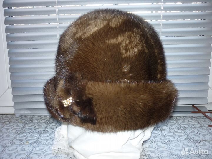 Берет женский крючком, шапка норковая