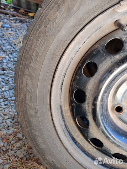 Dunlop SP Winter Ice 02 195/60 R15 30M