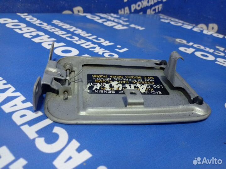 Лючок бензобака Hyundai Accent седан 2006