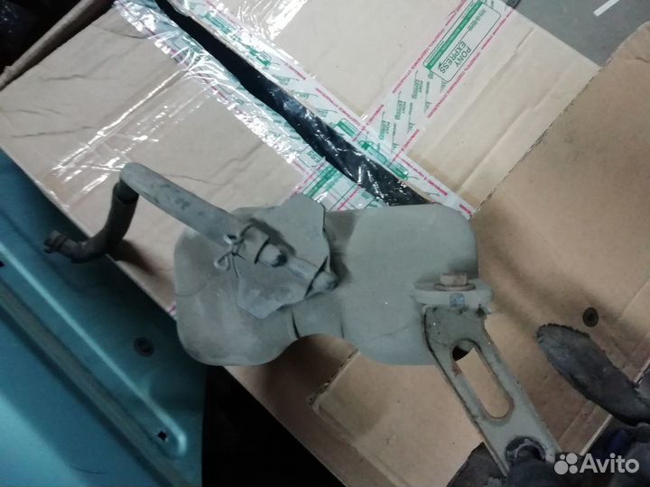 Расширительный бачок тойота рав4 кузов 10