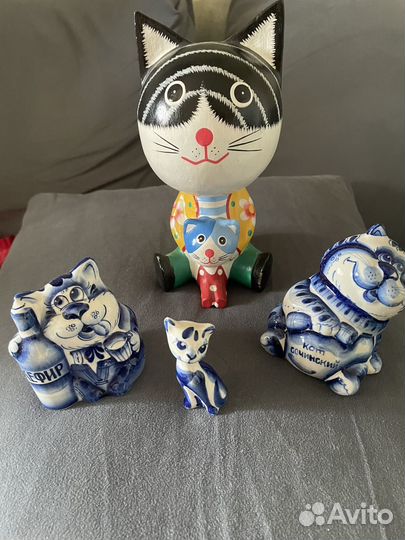Фигурки кошек