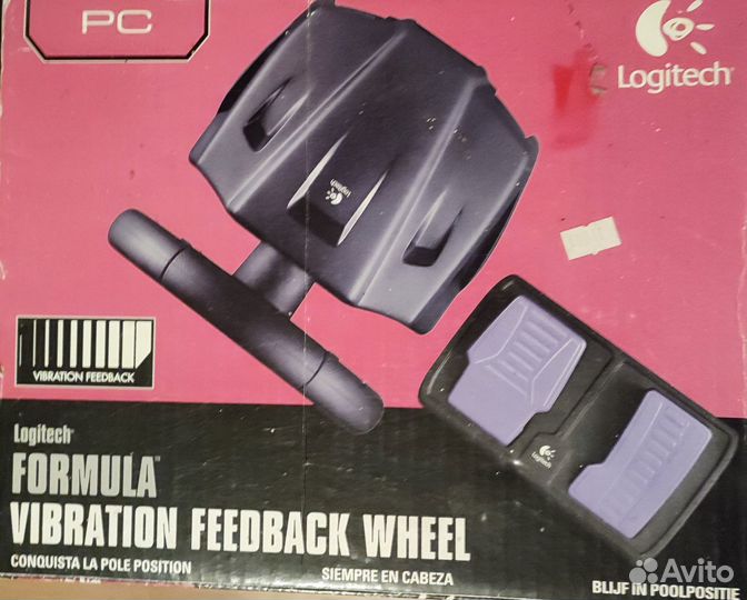 Игровой руль с педалями Logitech