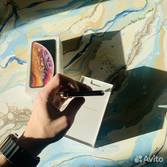 iPhone Xs, 64 ГБ