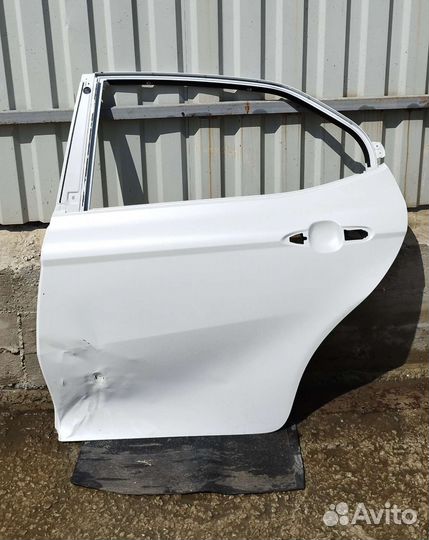 Дверь задняя левая Toyota Camry V70 2018-2020