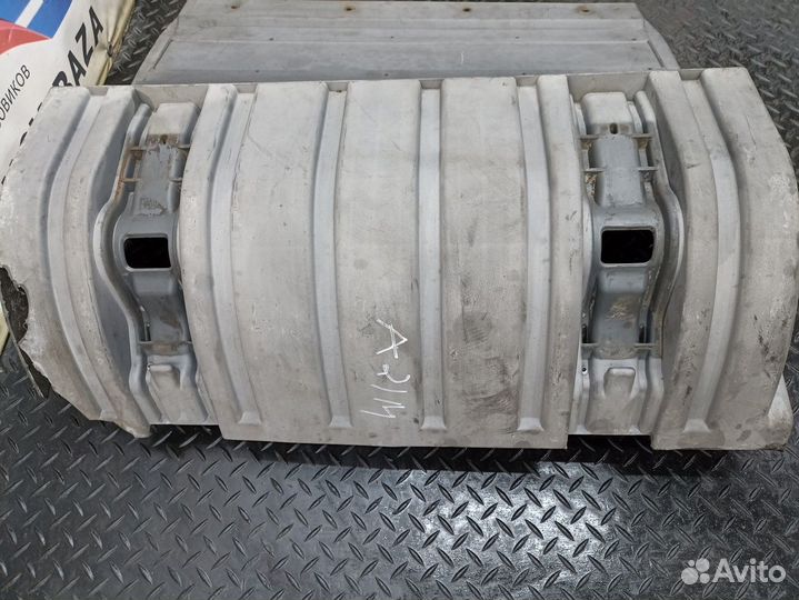 3755200308 Крыло заднее Mercedes-Benz Axor