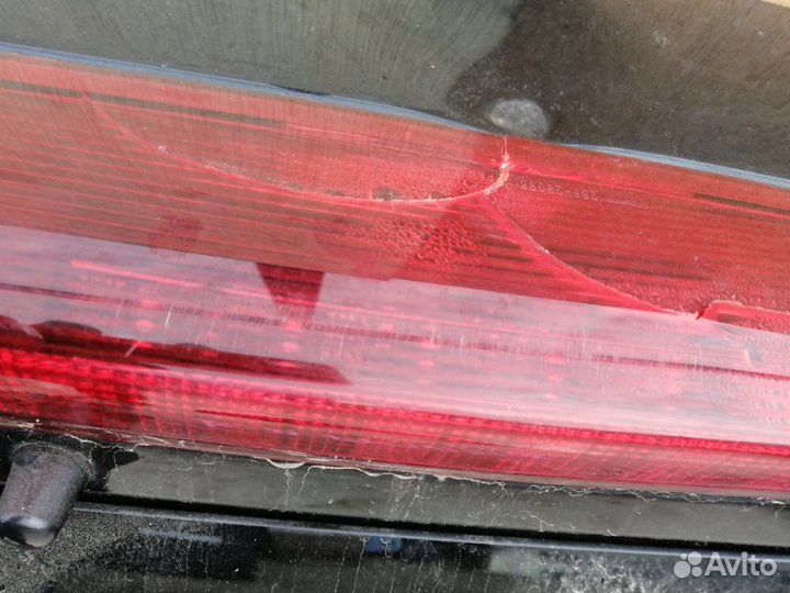 Дверь багажника Nissan Serena C26