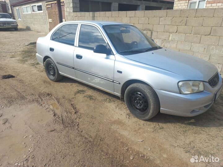 Крыло hyundai акцент автомат