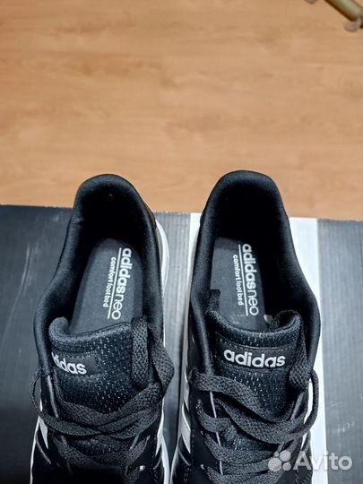 Кроссовки adidas neo