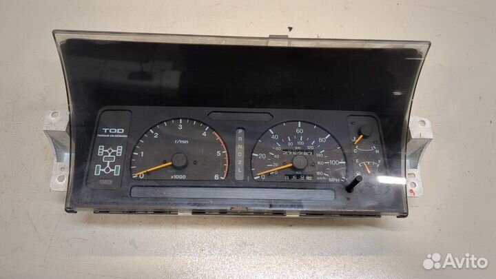 Щиток приборов Isuzu Trooper, 1995