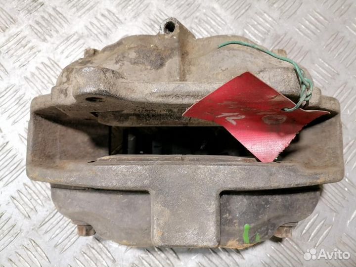 Суппорт передний правый S500 221