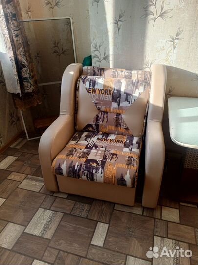 Продам кухонный гарнитуры бу