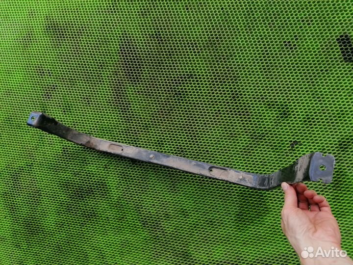 Лента крепеж бака на Ford Kuga 2 2013-2019