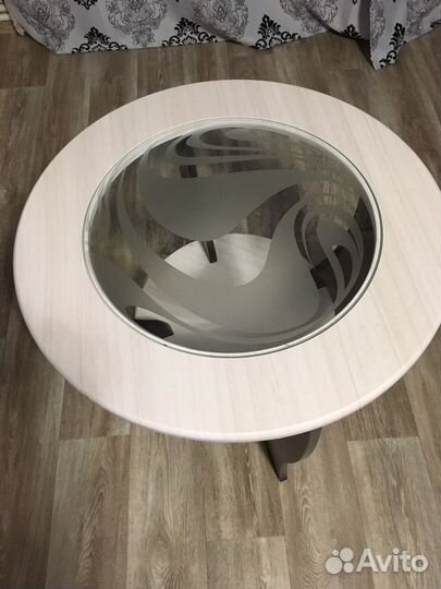 Журнальный стол