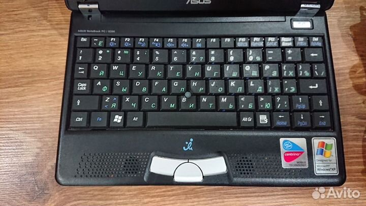 Ноутбук asus S200N 8.9
