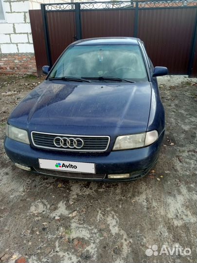Audi A4 1.6 МТ, 1998, 350 000 км