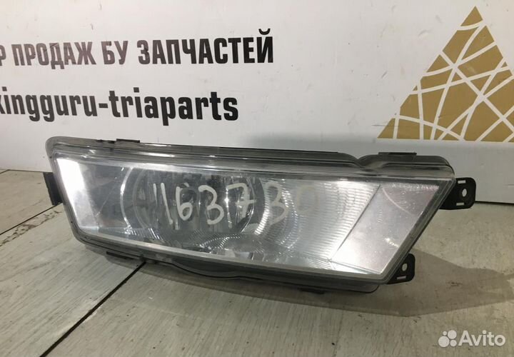 Фара противотуманная правая Skoda Rapid OEM 5JA941