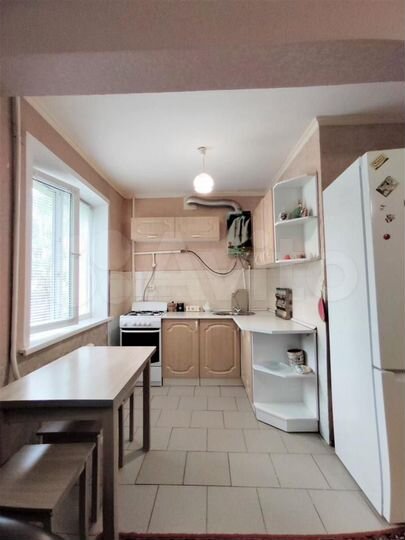 3-к. квартира, 60 м², 2/5 эт.