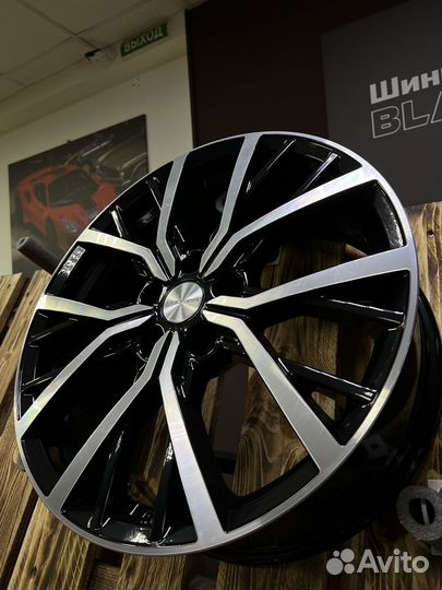 Khomen Wheels 7x18/5x114,3 ET50 D54,1 KHW1806