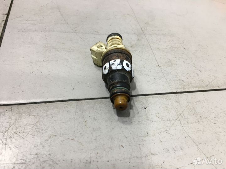 Топливная форсунка Volkswagen Jetta 2