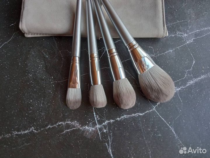 Кисти для макияжа