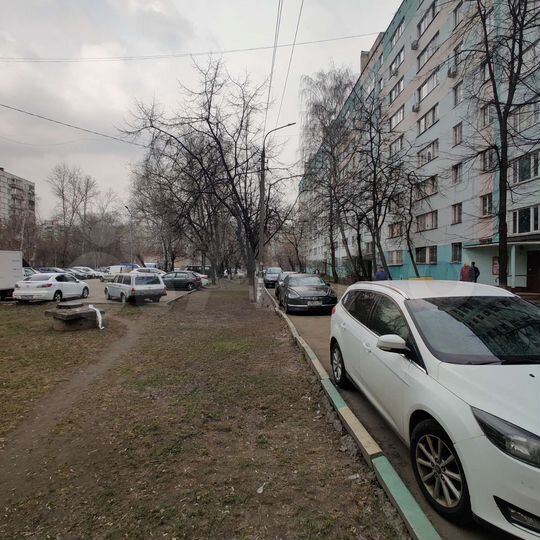 Комната 30 м² в 3-к., 1/9 эт.