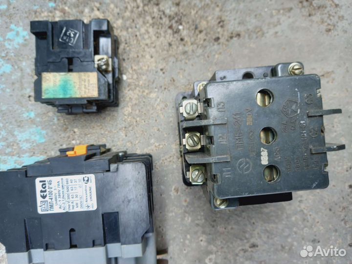 Магнитный пускатель,гидротолкатель