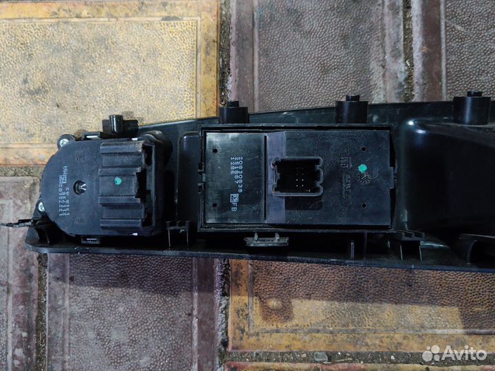 Блок кнопок стеклоподъёмников chevrolet cruze