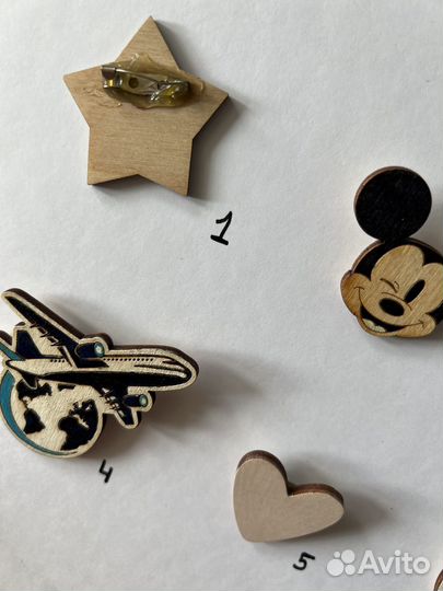 Деревянные значки