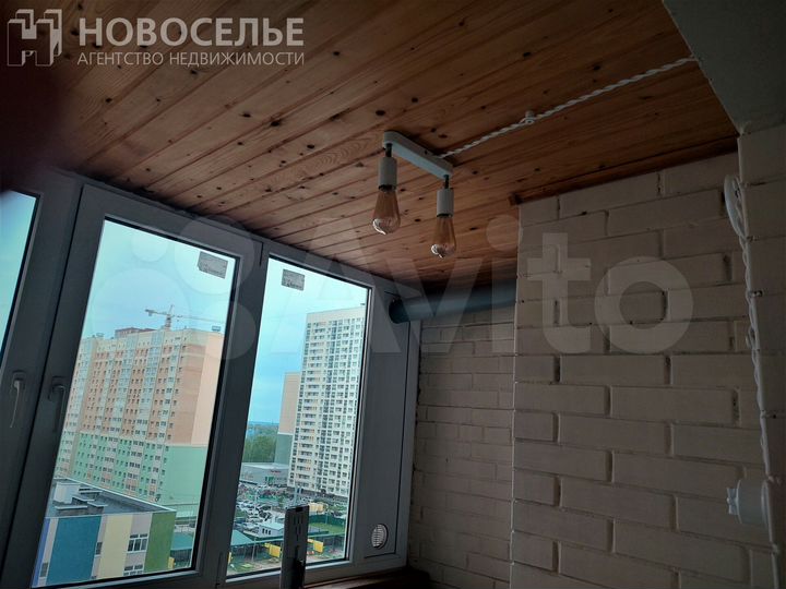 2-к. квартира, 55 м², 8/12 эт.