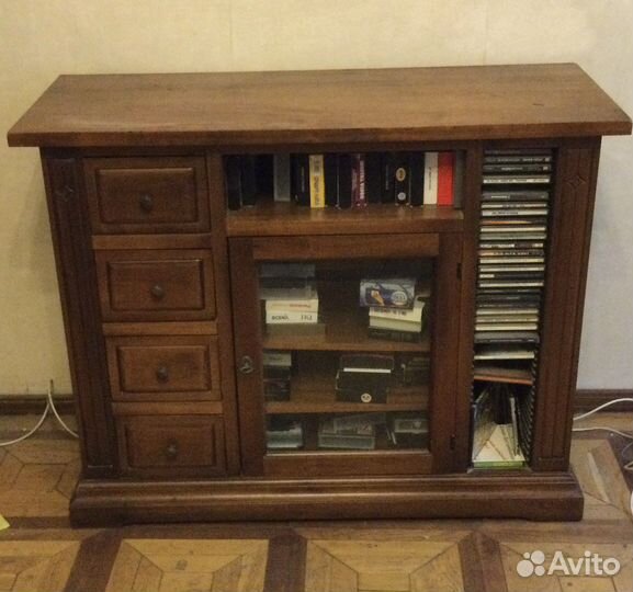 Комод, зерк, шкаф Тумба из масс. Вишни. Италия