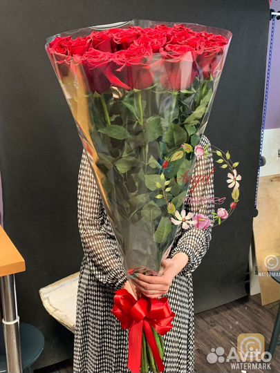 Метровые розы