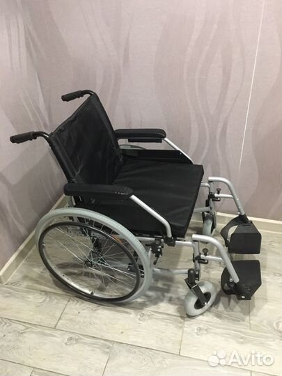 Кресло-коляска инвалидное Omega Luxe 550 (новое)