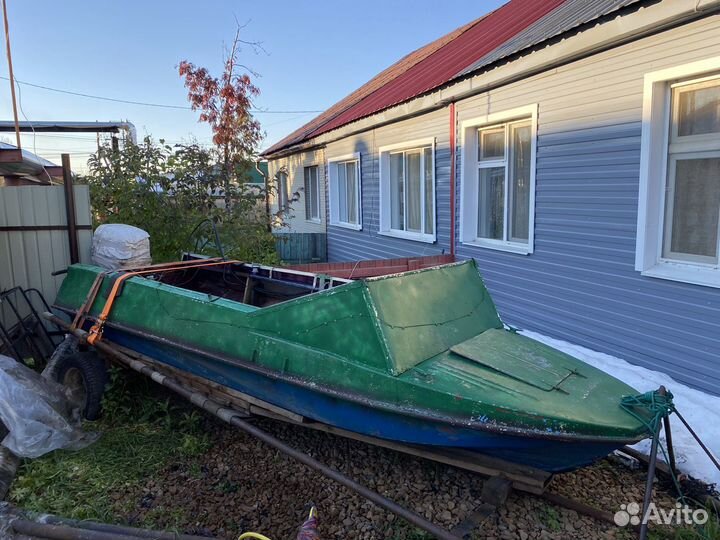 Продам лодку Обь(удлинения), с мотором Меркури 60
