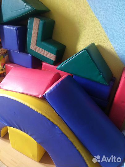 Мягкие модули необычных расцветок для детей