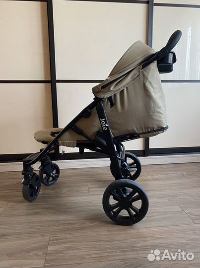Прогулочная коляска Joie Litetrax 4