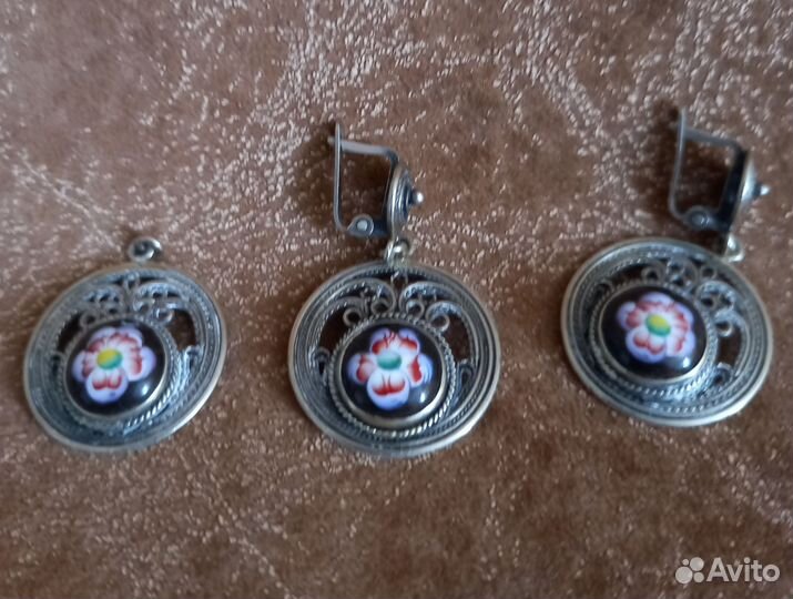 Комплект серьги и подвеска