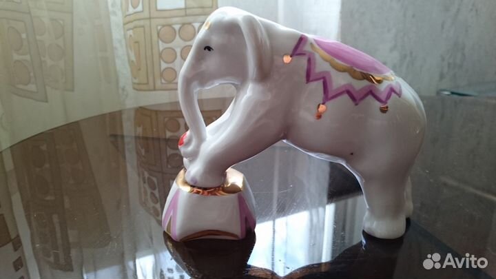 Статуэтка Слон цирковой
