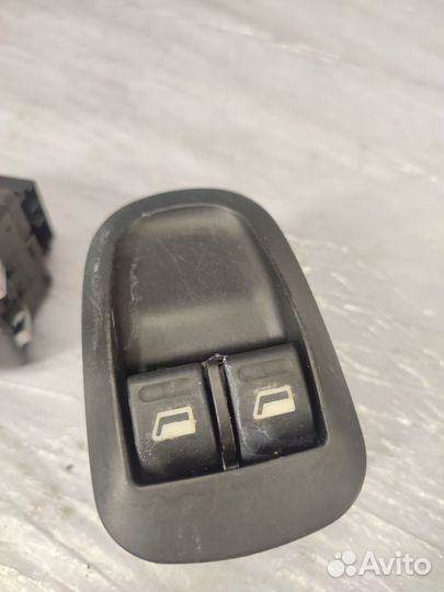 Блок кнопок стеклоподъёмников Peugeot 206