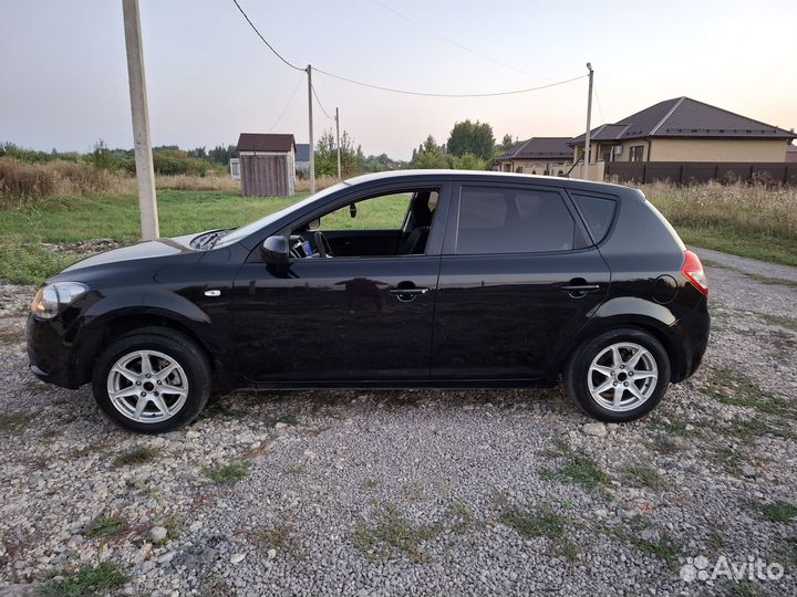 Kia Ceed 1.6 МТ, 2010, 227 000 км