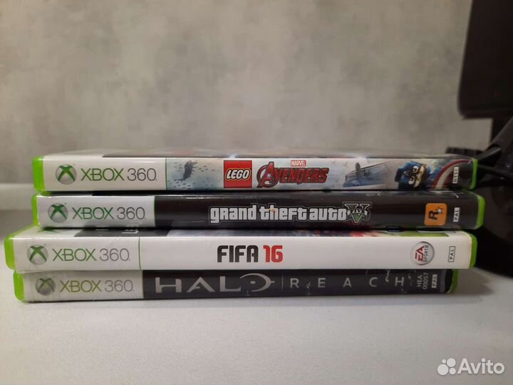 Xbox 360 с 2 джойстиками 500GB